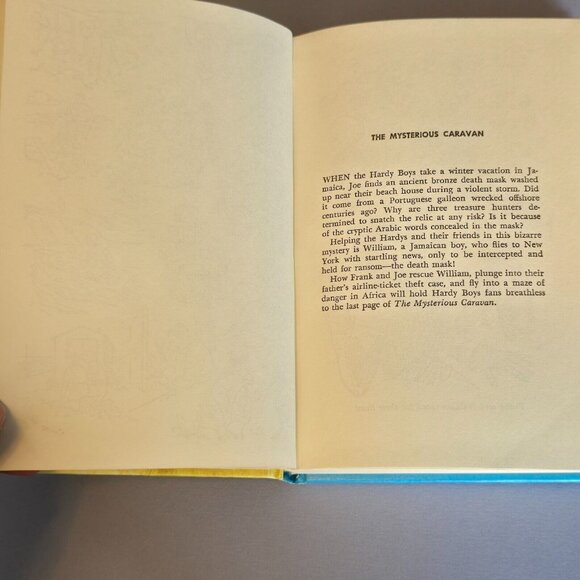 The Hardy Boys The Mysterious Caravan Franklin W Dixon 1975 Hardcover Book - Picture 8 of 15